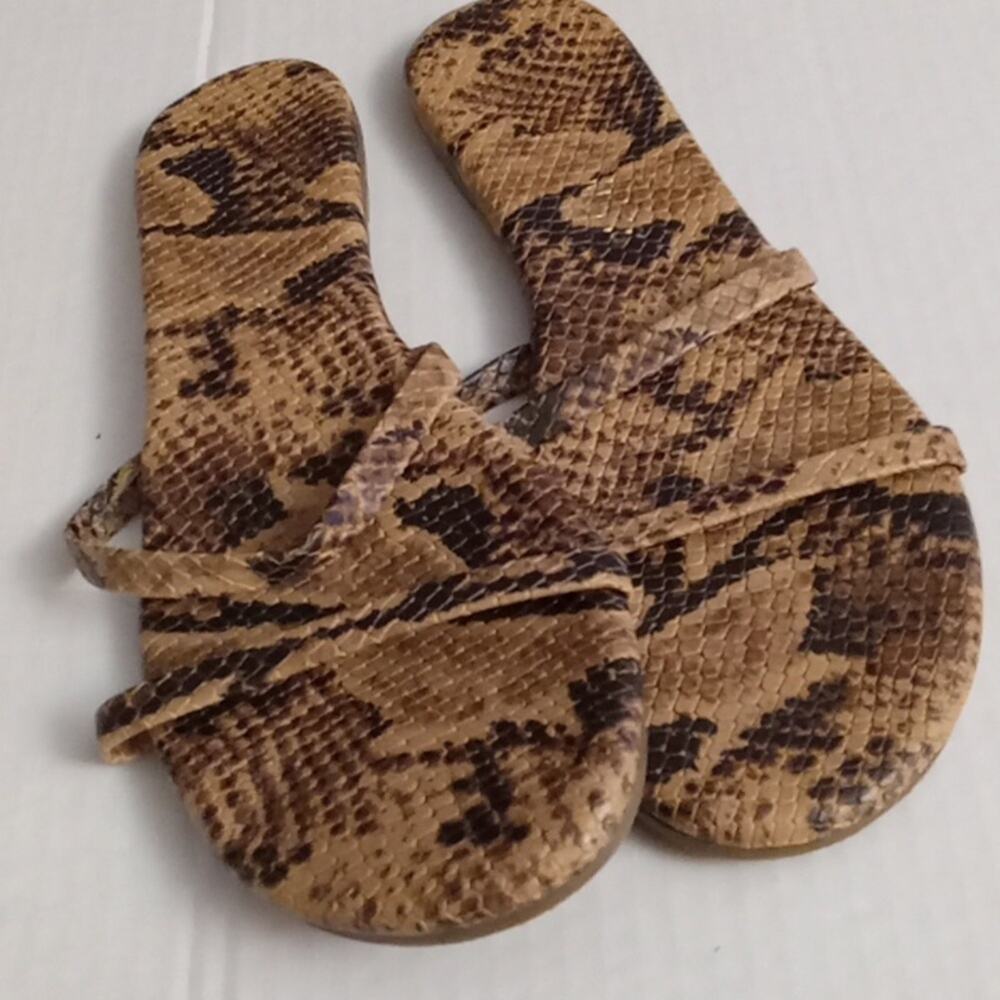 TKEES Women's Size 8 Gemma Coco Snake Sandal. Summer, Athleisure, Beachy
